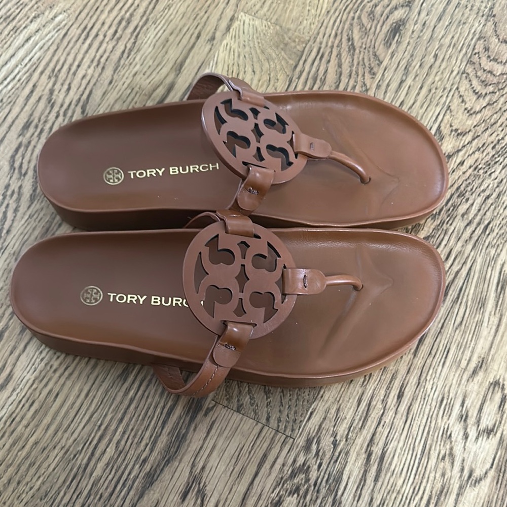 Tory Burch Brown Cloud Miller Leather Sandals with Iconic Logo -worn a few times